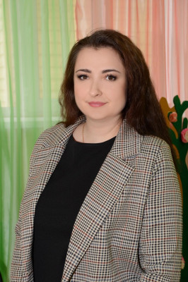 Музыкальный руководитель Толстых Наталья Николаевна Музыкальный руководитель Толстых Наталья Николаевна